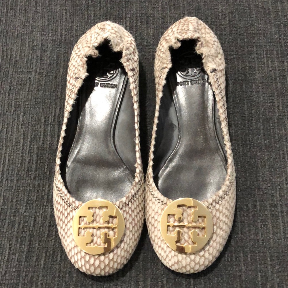 Tory Burch Flat Shoes, Size 8, animal print